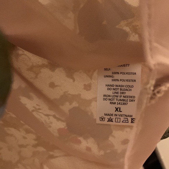 ASTR the Label NWOT Beautiful Floral Mini Dress XL - Picture 12 of 12